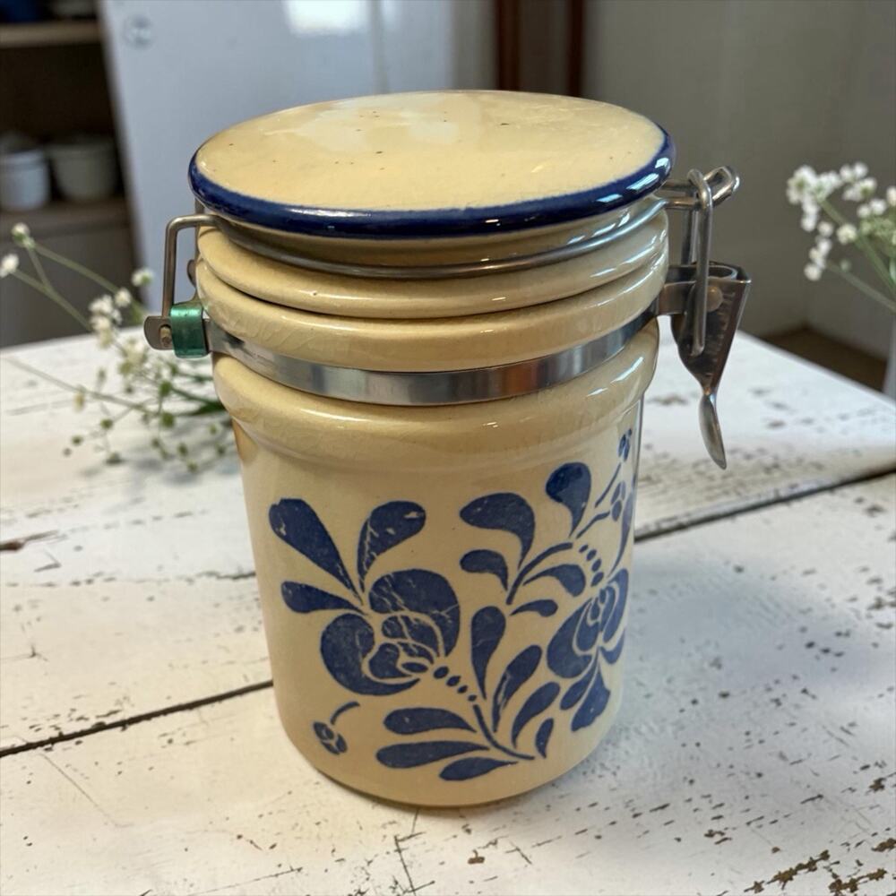 Vintage Stoneware Crock With Hinged Lid Blue And Tan Pint Sized
